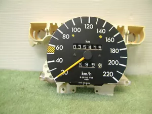 Mercedes Benz Instrument - Speedometer km/hr not MPH For W124 E class 2015427766 - Picture 1 of 2
