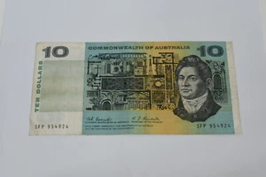 Australian Coombs/Randall $10 Banknote - VF to EF - R302 - 1967 - Bild 1 von 6