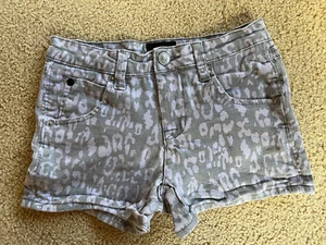 EUC Girls Hudson Jean Shorts Pockets Cheetah Animal Print Design Size 14 - Picture 1 of 5