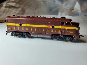ho Penn Line Pennsy #5796 F7A Diesel Locomotive-w/Light-Refurb-DC-Runs Good - Picture 1 of 7