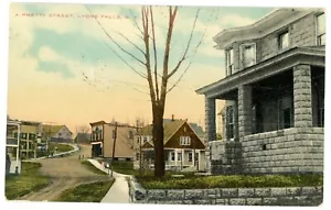 Lyons Falls NY - A PRETTY STREET TO CENTER OF VILLAGE - Postcard Lewis County - Picture 1 of 1