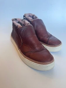 TOMS Women's Paxton Slip On Sneaker Size 7.5 Brown Leather Lion Faux Fur Shoe - Picture 1 of 7