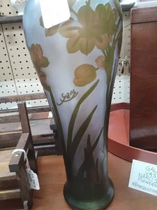 reproduction galle vase daffodil or narcissus flowers 14" tall - Picture 1 of 4