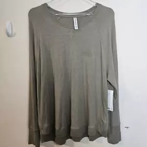 Athleta Mindset Relaxed Fit Sweatshirt NWT Women's Green Size 1X - Picture 1 of 5
