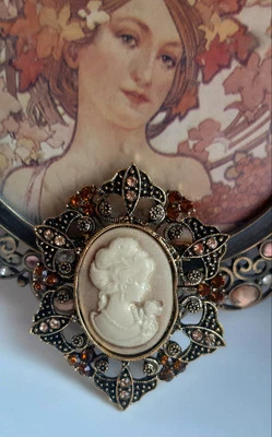 Modeschmuck Brosche im Vintage Stil°. - Bild 1 von 4
