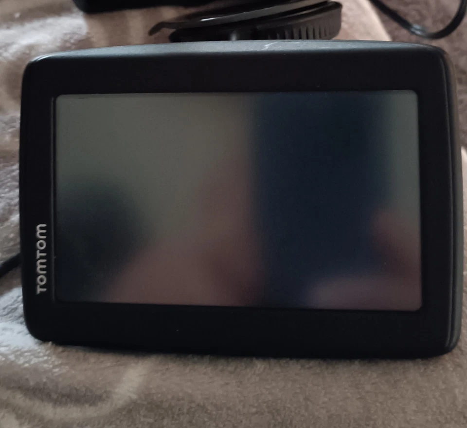 TomTom Start 20 Central Europe 4.3" Navigationssystem - Schwarz (1EN4.029.00) - Bild 1 von 1