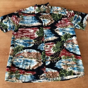 Hilo Hattie Hawaiian Shirt Women M Brown Floral Button Up Short Sleeve Collared - Picture 1 of 11