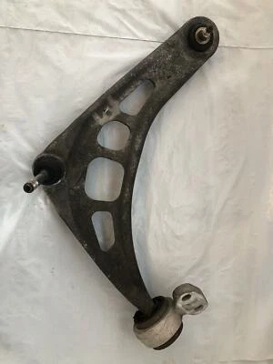 2001 - 2006 BMW 330I передняя подвеска нижний рычаг управления правая сторона RH G - Изображение 1 из 4