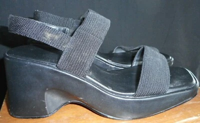 女式 Kenneth Cole 反应黑色楔形 8 M 码弹力肩带 — 第 1/4 张图片