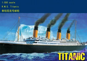 Hobby Boss 81305 1/550 R.M.S Titanic Cruise ship Plastic kit - Picture 1 of 9