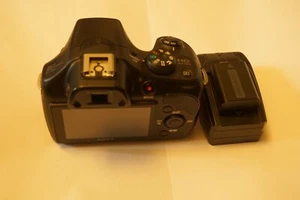 Cámara digital Sony Alpha a3000 20,1 MP negra (solo cuerpo) como nueva con cargador y batería - Imagen 1 de 7