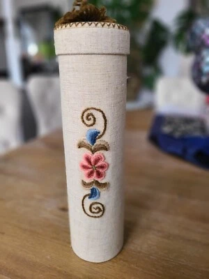 Cubierta para Botella de Vino, Soporte Tubo Bordado a Mano Envío Gratis Foto 1 de 4