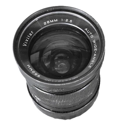 Vivitar Auto Wide-Angle 28mm 1:2.5 Lens Auto Vintage - Image 1 of 3