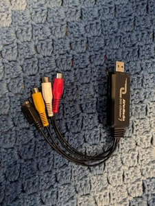 AVerMedia EZMaker 7 DVD/VHS na cyfrowy konwerter formatów C039 - Zdjęcie 1 z 1