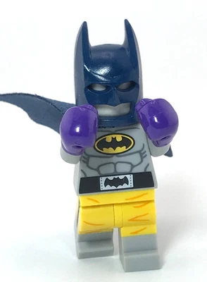 Batman  from set 70909 Batcave Break-In DC Supper hero Lego Mini-fig - Image 1 of 4