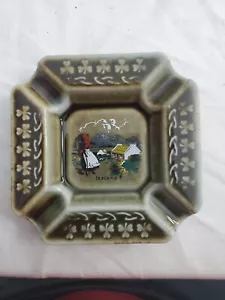 Vtg Wade Carriage Scene Shamrocks Blue Green Brown 4" Square Ashtray Ireland - Picture 1 of 4