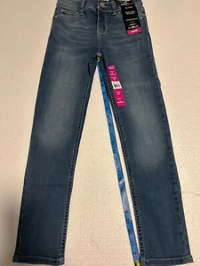 Jordache Girls’ Skinny ‘Medenz’ Jeans – Size 8 (Slim Fit) NWT - Picture 1 of 5