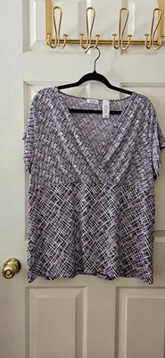 Blusa Top Para Mujer LIZ & CO Multicolor Manga Corta Talla: 2XL Foto 1 de 4