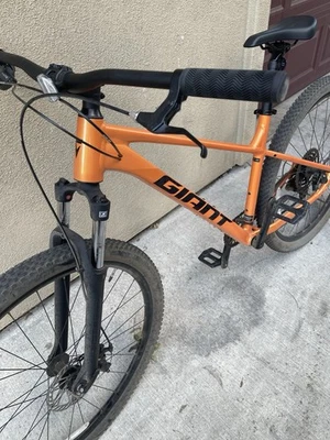 Giant Talon Hardtail 29 Mountain Bike. Last Picture Is What I Got It for New. - Image 1 of 3