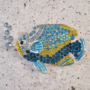 NAPIER brooch pin flat fish flounder bubbles blue yellow on sliver tone NWOT - Picture 1 of 4