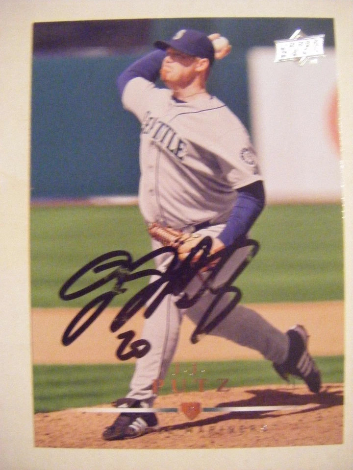 JJ PUTZ signed MARINERS 2008 Upper Deck baseball card METS WHITE SOX MICHIGAN UM - Image 1 of 1