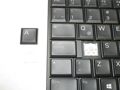 Single Key Cap+Clip For Dell Alienware 15 r3 From Spanish KYM7R Model NSK-ED1BC - Image 1 of 3