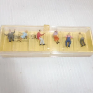 HO - PREISER 90 NEUF BOITE D'ORIGINE PERSONNAGES ASSIS - Picture 1 of 1