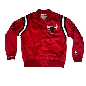 Mitchell Ness Chicago Bulls L Red Satin Jacket Hardwood Classic NBA Starter Flaw - Picture 1 of 24