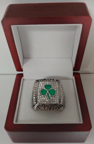 Kevin Garnett - 2008 Boston Celtics Championship Ring With Wooden Display Box Cover