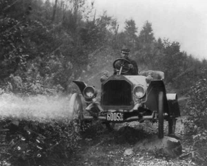 Buick Roadster 1909 Classic 8 by 10 Reprint Photograph 2 - Imagen 1 de 1