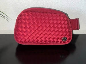 Red Woven Steve Madden Fanny Pack Bag Steve Madden - Picture 1 of 4