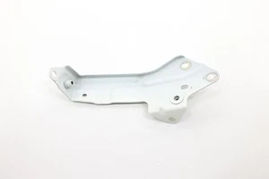 2021-2025 NISSAN ROGUE FRONT RIGHT FENDER MOUNT BRACKET OEM 641C26RR0A WHITE_QAB - Picture 1 of 12
