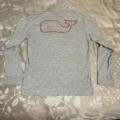 Camiseta Vineyard Vines Niñas M 12-14 Gris Rojo Ballena Manga Larga Bolsillo Logo Foto 1 de 4