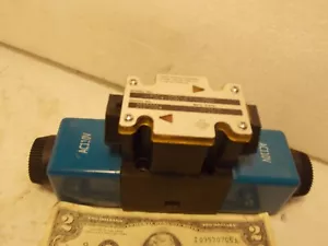 FluiDyne WFDG4V3S6CMFTWLB560 Elettrovalvole di controllo direzionali 110v - Foto 1 di 15