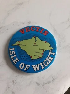 Isle Of Wight (Vectis)Vintage Badge - Picture 1 of 3