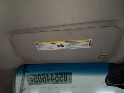 Viseira solar esquerda driver iluminada compatível com 07-14 ESCALADE 453677 - Imagem 1 de 4