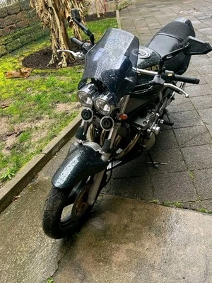 Suzuki GSF600 zu Verkaufen - Bild 1 von 4