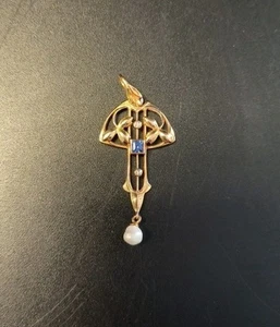 Antiguo colgante de oro amarillo de 14kt, zafiro, diamantes y perlas - Imagen 1 de 6