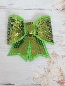 Limettengrün 3D Pailletten Schleife Hotfix Bügelbild Motiv Patch Spitze Weihnachten Kostüm Applikation - Bild 1 von 1