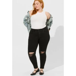 Pantalones de mezclilla para mujer Torrid 16W cortos Bombshell ajustados negros control de barriga 16WS 16WP - Imagen 1 de 14