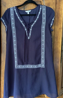 Vestido recto Speechless para niños (M, azul marino) dos capas manga gorra bordado floral Foto 1 de 4