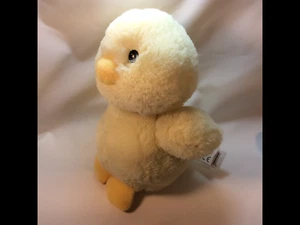 Kellytoy Plush Rattle Duck Chick Soft Yellow Cuddle Buddy Baby Infant Comfort - Picture 1 of 8