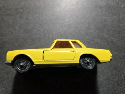 Corgi Juniors Whizz Wheels MERCEDES BENZ 280 SL YELLOW DIE CAST CAR AUTOMOBILE  - Image 1 of 4