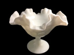 VINTAGE FENTON KOMPOTT ~ WEISS, MILCHGLAS ~ DAUMENABDRUCK ~ DOPPELRÜSCHE ~ 5" - Bild 1 von 4