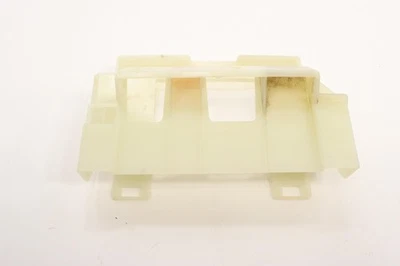 2015 - 2017 Land Rover 发现运动发动机控制模块外置支架原始设备制造商 — 第 1/4 张图片