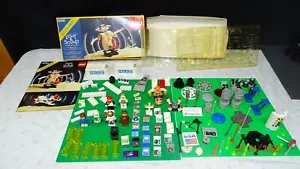 Vintage Lego Lot Space parts pieces minifigures bulk NOTHING COMPLETE - Picture 1 of 24