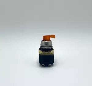 Allen-Bradley 800T-16HX17KB6 Illuminated Selector Switch - Picture 1 of 4