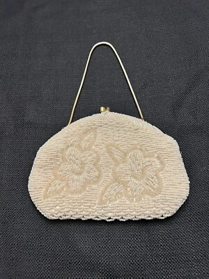 Bolso de mano vintage con cuentas blanco marfil floral y dorado tono dorado interior satinado Foto 1 de 4