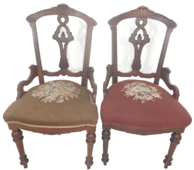 PAIR Antique Victorian Needlepoint Seat Chairs  carved solid Walnut Edwardian Foto 1 de 4