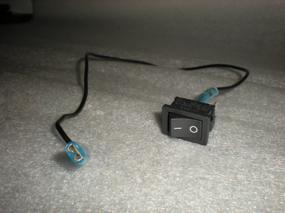 OEM Eureka BS2301-1 Estación de Acoplamiento Base Cargador Base ON/OFF Interruptor de Encendido Botón Foto 1 de 3